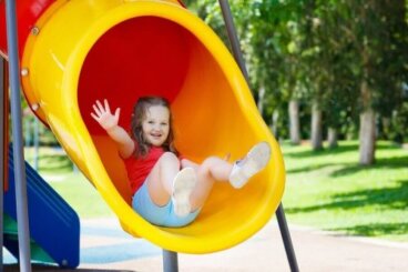 Pourquoi est-il bon que les enfants jouent au parc ?