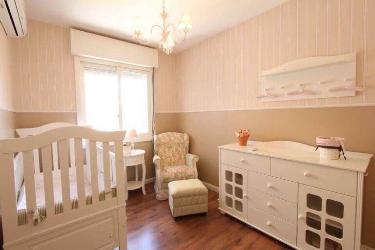 5 idées d'armoires pour la chambre du bébé
