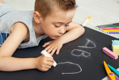 Activités pour apprendre à votre enfant à écrire son prénom
