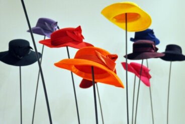 Les 6 chapeaux de la réflexion : une dynamique pour encourager la créativité