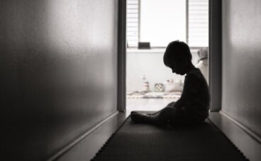 La solitude chez les enfants : causes et conséquences