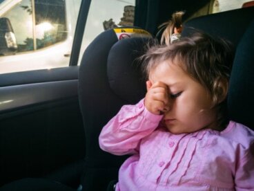 10 clés pour éviter que les enfants ne tombent malades en voiture