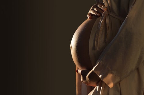 Ventre dur pendant la grossesse : quelles sont les causes?