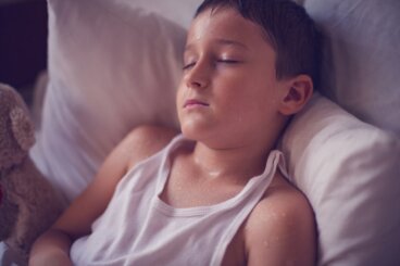 Quelles sont les causes des sueurs nocturnes chez les enfants?